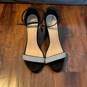 Black 5 inch heels w/ sparkly toe strap, Women’s US size 10